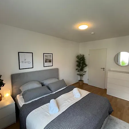 Modernes Mit Balkon Naehe Zentrum