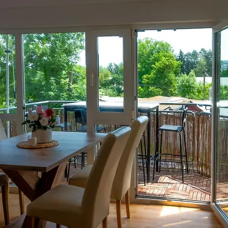 Modernes Mit Balkon Naehe Zentrum Dresden
