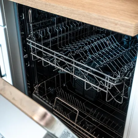 Modernes Mit Balkon Naehe Zentrum *